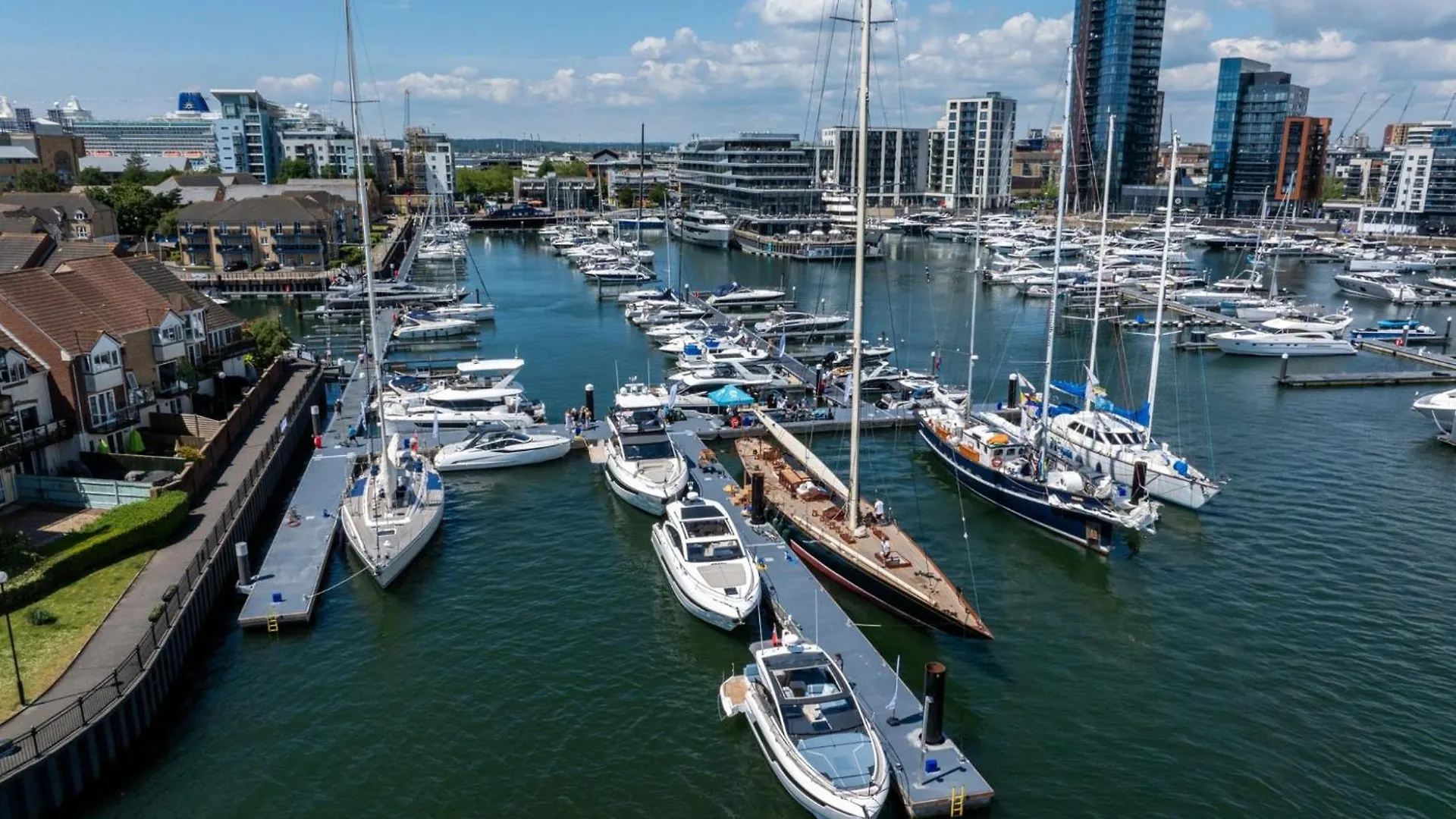 The Greenwich - Two Bedroom Apartment With Parking, Close To Ferry Terminals Southampton United Kingdom